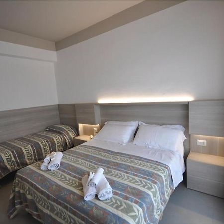 Hotel Alhambra ريميني المظهر الخارجي الصورة